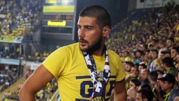 Genç Fenerbahçeliler lideri Cem Gölbaşı’na silahlı saldırı düzenlendi