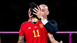 İspanyol Futbolcu Jenni Hermoso, İspanya Futbol Federasyonu Başkanı Hakkında Suç Duyurusunda Bulundu