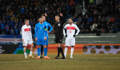 A Milli Futbol Takımı’ndan Tarihi Galibiyet: İzlanda’yı 4-2 Yendi