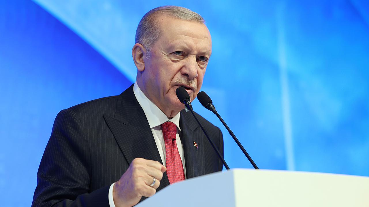 Erdoğan: Terörün olmadığı bir Türkiye’yi mutlaka inşa edeceğiz