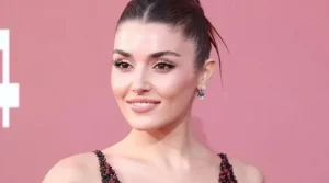 hande-ercel-in-saniyelik-reklam-ucreti-dudak-17975855_3381_m