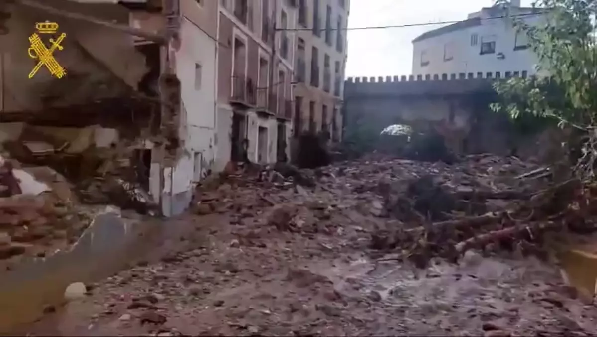 İspanya'da Sel Felaketi: 62 Ölü