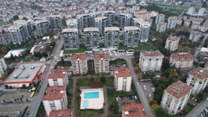 GAYRİMENKUL SEKTÖRÜ 2025'TEN UMUTLU KONUT KREDİLERİNİN GERİ GELMESİ SEKTÖRÜ HAREKETLENDİRECEK GAYRİMENKUL UZMANI ÖZKAN AYDEMİR: “DOĞRULANMIŞ İLAN, SATIŞLARDA DA UYGULANMASIYLA DOLANDIRICILIĞI SONLANDIRACAK” DÖNEMİNE GEÇİLMESİNİN “2024 YILINI 1 MİLYON 400 BİNİN ÜZERİNDE KONUT SATIŞIYLA TAMAMLAYACAĞIZ”