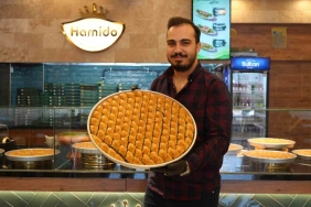 GAZİANTEPLİ FİRMADAN 118 ÜLKEYE 100 TON BAKLAVA İHRACATI İLE REKOR HAMİDO BAKLAVALARI, 2024 YILINDA DA İHRACAT LİDERİ OLDU