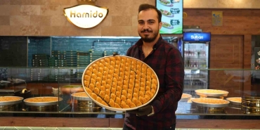 GAZİANTEPLİ FİRMADAN 118 ÜLKEYE 100 TON BAKLAVA İHRACATI İLE REKOR HAMİDO BAKLAVALARI, 2024 YILINDA DA İHRACAT LİDERİ OLDU