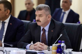 SARP SINIR KAPISI 2024 YILI VERİLERİ AÇIKLANDI 2024 YILINDA SARP SINIR KAPISINDAN 5,5 MİLYON KİŞİ VE 792 BİN ARAÇ GEÇİŞ YAPTI