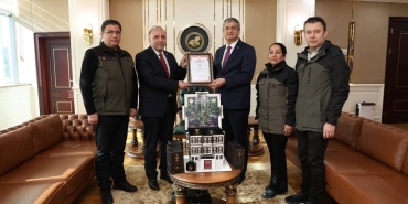 AROMATİK BİTKİLERDEN ÜRETİLEN ÜRÜNLER SATIŞA HAZIR İTHAL EDİLEN BİTKİSEL YAĞLAR YERLİ OLARAK ÜRETİLİYOR