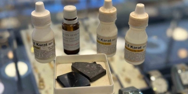 SAHTE ALTIN MİHENK TAŞI VE AYAR SUYU İLE TESPİT EDİLİYOR