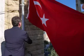 678e1b73ae60a867bb8d5b23