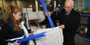 ADANA'DA YAPI MALZEMELERİ ÜRETİCİLERİ DENETLENDİ ÇEVRE, ŞEHİRCİLİK VE İKLİM DEĞİŞİKLİĞİ BAKANLIĞI, GÜVENLİ YAPI İÇİN DENETİMLERİNİ SÜRDÜRÜYOR ÇEVRE, ŞEHİRCİLİK VE İKLİM DEĞİŞİKLİĞİ BAKANLIĞI MESLEKİ HİZMETLER GENEL MÜDÜRÜ BANU ASLAN: "2024 YILINDA 20 BİN DENETİM YAPILDI, 180 MİLYON TL CEZA KESİLDİ"