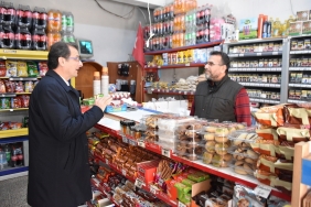 SALİHLİ KAYMAKAMI GÜLDOĞAN: "BAKKALLAR, MAHALLE KÜLTÜRÜNÜ YAŞATIYOR"