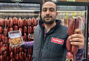 PASTIRMACILAR RAMAZAN SATIŞLARINDAN MEMNUN YASİN GÜZEL: "BİZİM İÇİN İLK VE SON HAFTA ÇOK DAHA YOĞUN GEÇER"