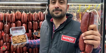 PASTIRMACILAR RAMAZAN SATIŞLARINDAN MEMNUN YASİN GÜZEL: "BİZİM İÇİN İLK VE SON HAFTA ÇOK DAHA YOĞUN GEÇER"