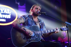 UFUK BEYDEMİR YENİ ŞARKISINI İLK KEZ BURSA’DA SESLENDİRDİ