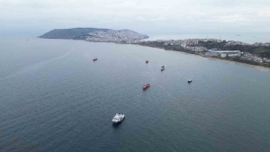 SİNOPLU BALIKÇILAR SEZONU MUTLU KAPATIYOR