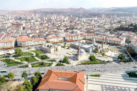 SİVAS’TA ARAÇ SAYISI 205 BİNE YAKLAŞTI TÜRKİYE İSTATİSTİK KURUMU VERİLERİNE GÖRE SİVAS'TA MOTORLU KARA TAŞITI SAYISI  204 BİN 961 OLDU