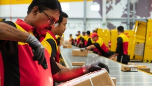dhlden-orta-doguya-500-milyon-euro-yatirim-AWr9dPgj.jpg