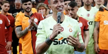 muslera-yeni-takimini-acikladi-14-yil-sonra-yeni-kulupteyim-qBFCA6ST.jpg