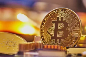 3285-bitcoin-117-bin-dolari-asarak-tum-zamanlarin-en-yuksek-seviyesine-ulasti