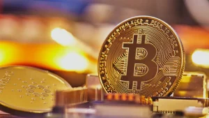 3285-bitcoin-117-bin-dolari-asarak-tum-zamanlarin-en-yuksek-seviyesine-ulasti