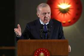 erdogan-suriyelileri-zorla-gondermek-gibi-bir-yanlisa-dusmeyecegiz-evc0 (1)