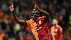 gelecegi-belirsizligini-koruyor-osimhen-galatasarayda-kalacak-mi-tyut