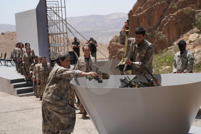 tarihi gun pkk silahlari yakti iste ilk goruntuler 2 gc7seNkY