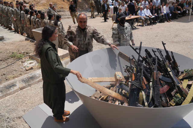 tarihi gun pkk silahlari yakti iste ilk goruntuler 5 k7ucOnqm