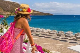 yerli-turist-harcamada-rekor-kirdi-yilin-ilk-ceyreginde-764-milyar-lira-harcandi-sh9x