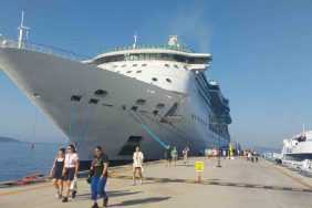 BODRUM'A 2 GEMİ 3 BİN 906 YOLCU GETİRDİ