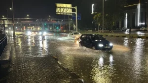 İstanbul’da Gece Yağmuruyla Hava Sıcaklıkları Düşüyor