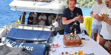 Orhan Gencebay Bodrum’da 81. Yaşını Kutladı