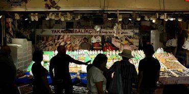 İSTANBUL’DA BALIK SEZONU HAMSİ VE İSTAVRİT BOLLUĞUYLA BAŞLADI