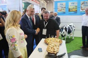 BAKAN BOLAT: "KKTC ÜRETİMİNİN VE EKONOMİSİNİN GÜÇLENMESİ İÇİN KKTC’NİN YANINDA OLACAĞIZ" BAKAN BOLAT, ULUSLARARASI GIDA ÜRÜNLERİ VE TEKNOLOJİLERİ FUARI’NDA KONUŞTU