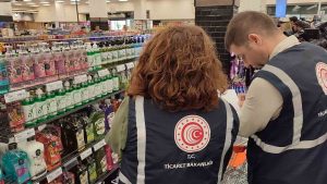 TİCARET BAKANLIĞI'NDAN 81 İLDE GIDA VE MARKET DENETİMİ ANKARA TİCARET İL MÜDÜRÜ TAN: "ANKARA'DA OCAK AYINDAN İTİBAREN 15 BİN FİRMA DENETLENDİ"