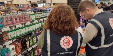TİCARET BAKANLIĞI'NDAN 81 İLDE GIDA VE MARKET DENETİMİ ANKARA TİCARET İL MÜDÜRÜ TAN: "ANKARA'DA OCAK AYINDAN İTİBAREN 15 BİN FİRMA DENETLENDİ"