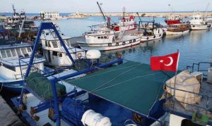AKDENİZLİ BALIKÇILAR 'VİRA BİSMİLLAH' DEMEYE HAZIRLANIYOR AKDENİZ'DE AV SEZONUN SEZONUNUN 15 EYLÜL'DE AÇILACAK OLMASI NEDENİYLE MERSİNLİ BALIKÇILAR TEKNELERİN SON BAKIMLARINI YAPMAYA BAŞLADI