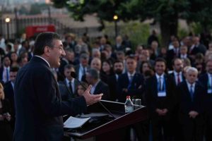 CUMHURBAŞKANI YARDIMCISI YILMAZ: "BİZ AVRUPA BİRLİĞİ'YLE POZİTİF BİR GÜNDEM OLUŞTURMAK İSTİYORUZ" "AVRUPA'YLA TÜRKİYE CUMHURİYETİ'NİN ORTAK ÇIKARLARI VAR"