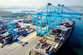 ALİAĞA LİMANLARI YÜKTE LİDERLİĞİNİ SÜRDÜRÜYOR