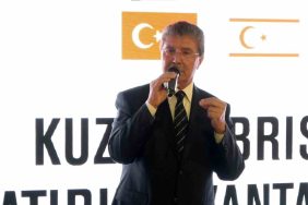 KKTC Başbakanı Ünal Üstel: "Kıbrıs Türk’ünün mücadelesi devam ediyor" 7 KKTC BAŞBAKANI ÜNAL ÜSTEL: "KIBRIS TÜRK'ÜNÜN MÜCADELESİ DEVAM EDİYOR"