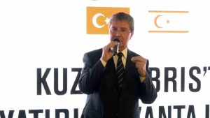KKTC BAŞBAKANI ÜNAL ÜSTEL: "KIBRIS TÜRK'ÜNÜN MÜCADELESİ DEVAM EDİYOR"