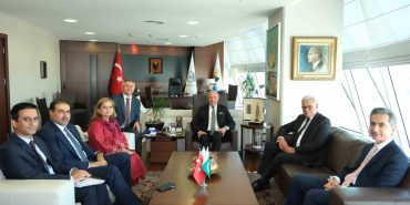 ASO'DA TÜRKİYE-PAKİSTAN EKONOMİK İŞ BİRLİĞİ VE YATIRIM FIRSATLARI DEĞERLENDİRİLDİ