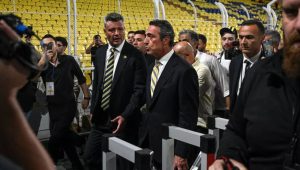 ali-koc-donemi-bitti-fenerbahce-hisseleri-cakildi-jrfl