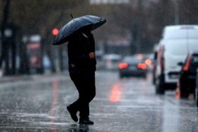 Cuma Günü İstanbul’da Fırtına ve Yağmur Uyarısı 7 ankara-valiligi-bu-gece-yerel-kuvvetli-saganak-ve-gok-gurultulu-saganak-bekleniyor-vbsj