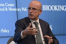 MEHMET ŞİMŞEK: “ENFLASYONDA DÜŞÜŞ SÜRÜYOR, YIL SONU HEDEFİNE ULAŞACAĞIZ” 8 mehmet-simsek-tarih-verip-acikladi-enflasyonda-tek-hane-8617