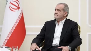 0x0-iran-medyasindan-dikkat-ceken-iddia-pezeskiyan-israilin-saldirisinda-yaralandi-1752424533087