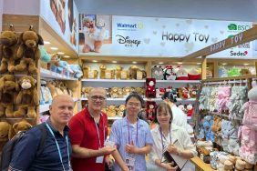 DTO ÜYELERİ ÇİN PAZARIYLA YENİ TİCARET KÖPRÜLERİ KURDU DTO ÜYELERİNİ ÇİN’DE DÜZENLENEN CANTON FUARINA GÖTÜRDÜ