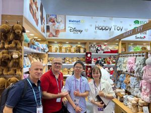 DTO ÜYELERİ ÇİN PAZARIYLA YENİ TİCARET KÖPRÜLERİ KURDU DTO ÜYELERİNİ ÇİN’DE DÜZENLENEN CANTON FUARINA GÖTÜRDÜ