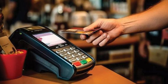 kredi-karti-alisverisinde-fark-alan-esnafa-agir-ceza-kapida-komisyon-alan-isletme-nereye-sikayet-edilecek-17275987277245