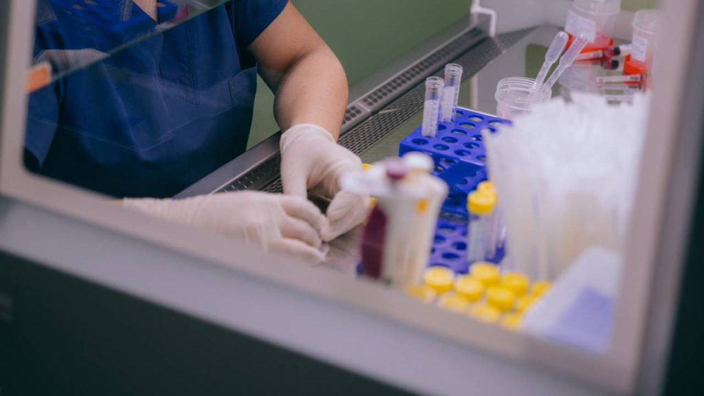 Avrupa’da Sperm Donoru Krizi: Genetik Riskli 197 Çocuk 3 1 baba 14 ulke donorun spermleri mutasyonlu cikti wwu3